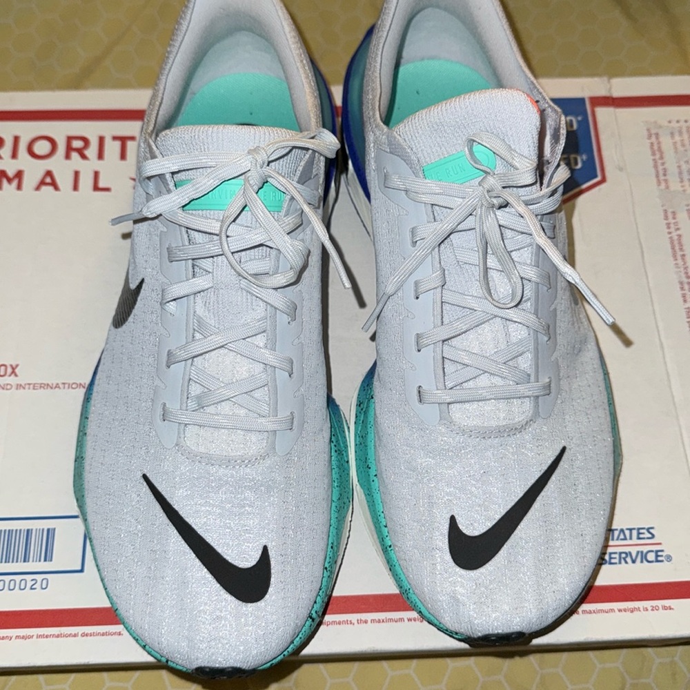 Nike Invincible Run 3 Size 12